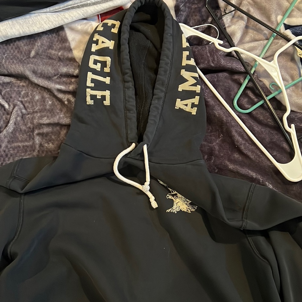American Eagle sweatshirt